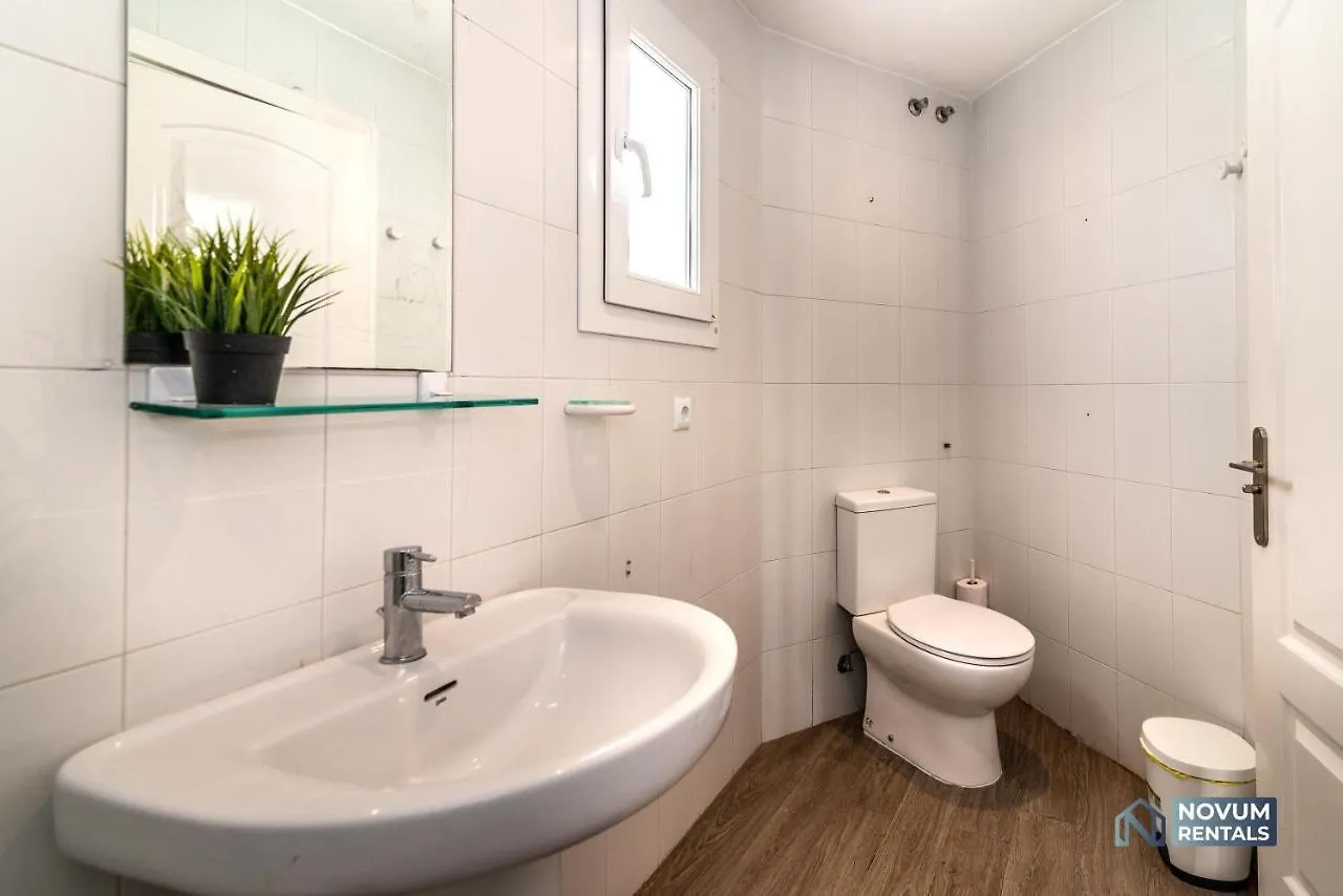Lovely 1 Bdrm Rental Unit W/ Pool In Puerto Banus 马尔韦利亚 公寓