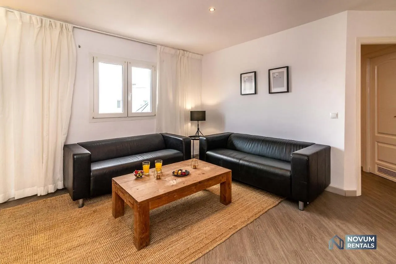 Lovely 1 Bdrm Rental Unit W/ Pool In Puerto Banus 马尔韦利亚 公寓